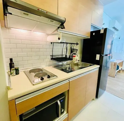 Cozy Spacious 55sqm 1br 200m Bts Phrakhanong, 10min Thonglo Bangkok